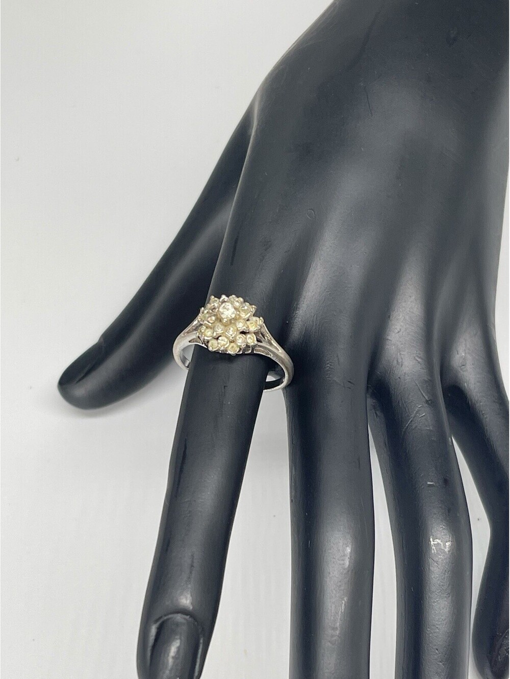 VTG 18KT HGE Clear Stone Floral Cluster Cocktail Ring